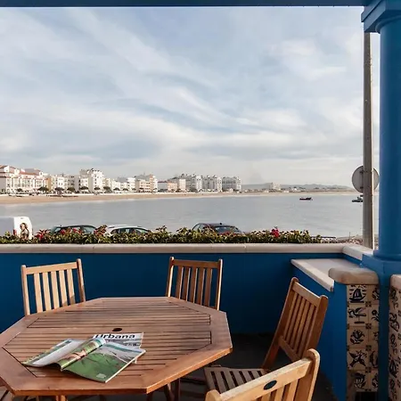 Casa Azul T3 Com Vista Sobre A Baia Holiday home *