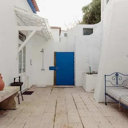 Casa Azul T3 Com Vista Sobre A Baia Holiday home *